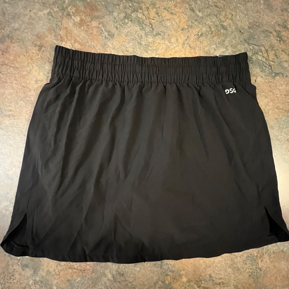DSG Womens Small Stride Skort‎ Pure Black Running Training